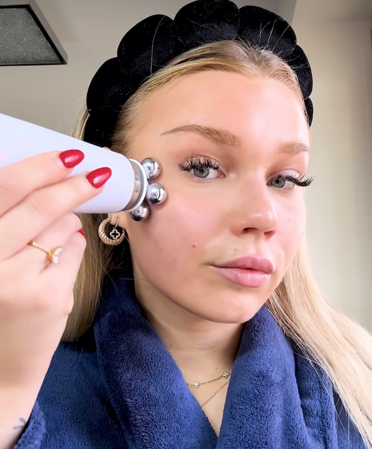 SkinVibe GlowUp™